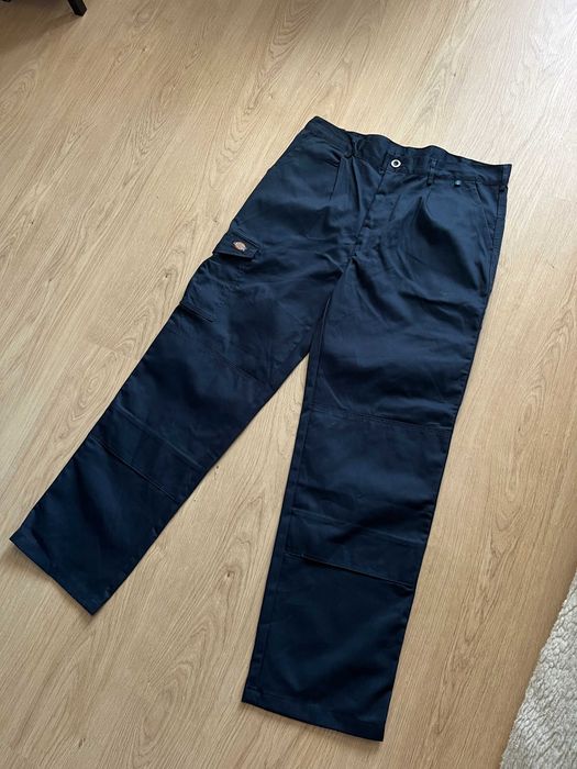 pantaloni dickies cargo noi cu eticheta 36