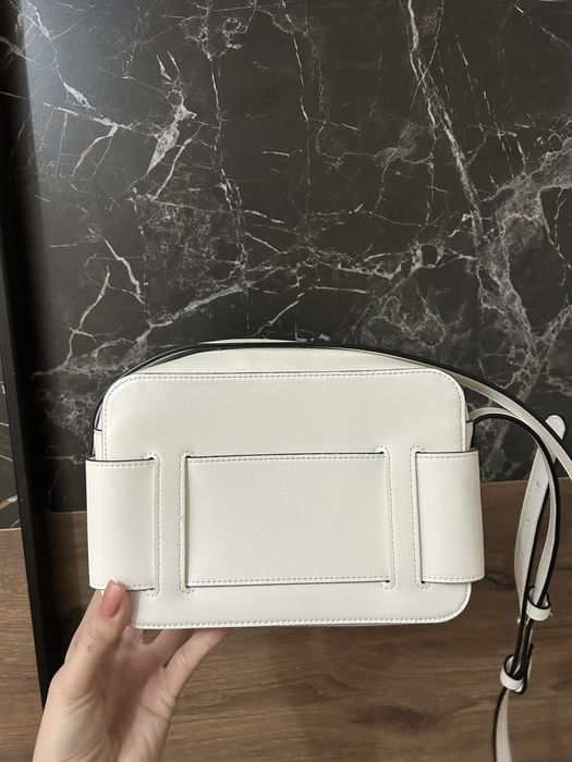 Прекрасна бяла чанта Armani