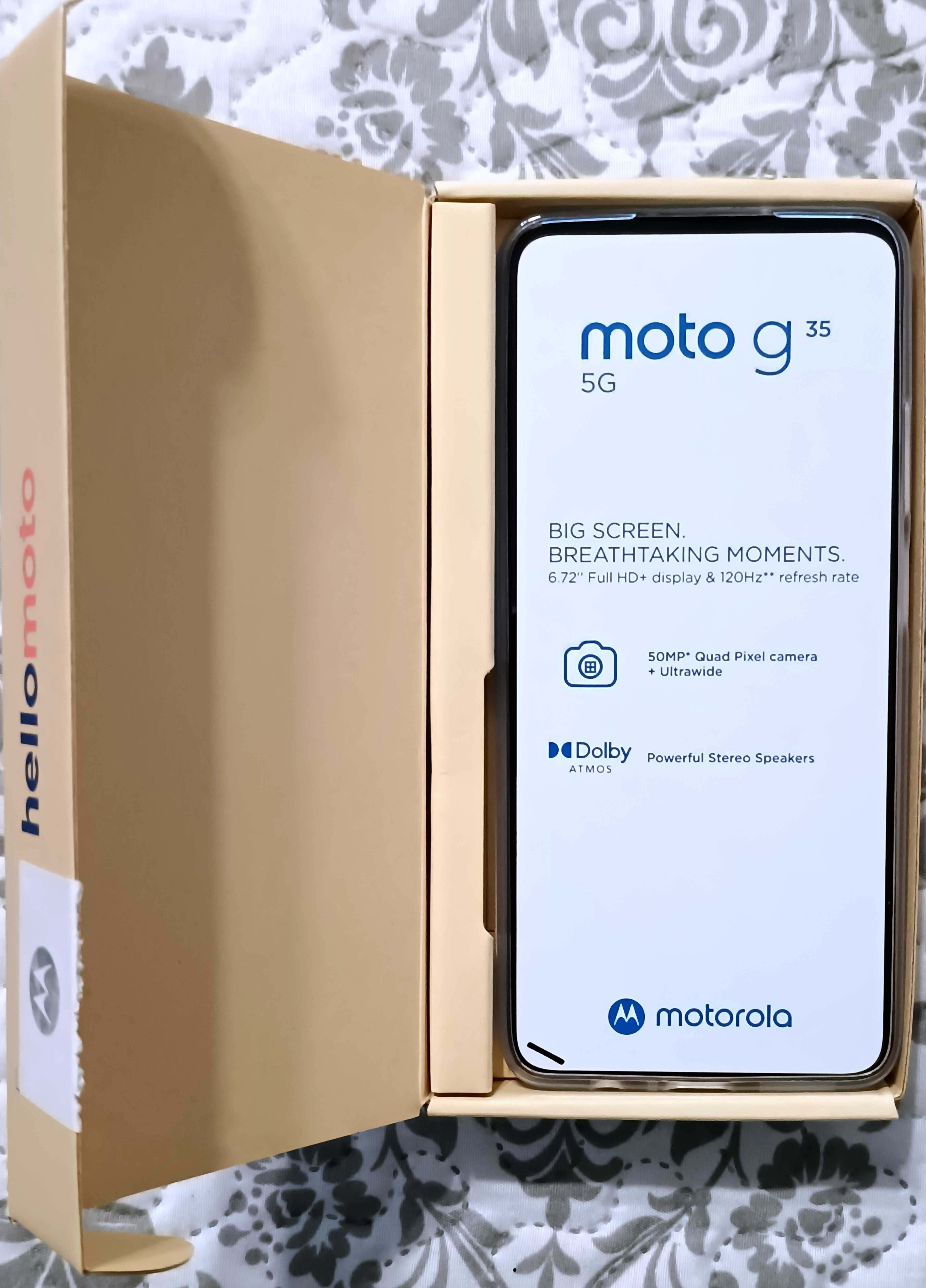 Продавам чисто нов смартфон motorola g 35 5g, с неизползвани слушалки