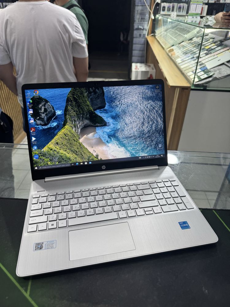Ноутбук Hp Intel Core I3-12 6 Ядро SSD 256GB ОЗУ 8Gb 15.7 Full Hd