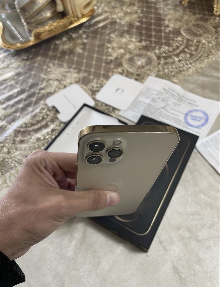 Iphone 12pro max ideal srochna pul zarur bolib qoldi