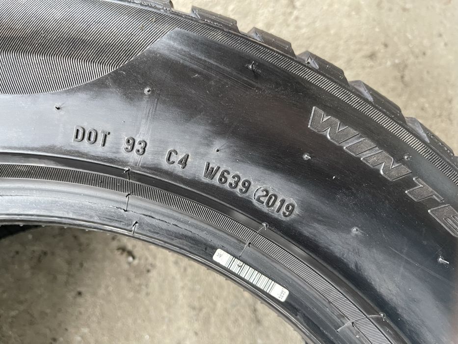 225/60R17 Pirelli SOTTOZERO 3 2 bucati