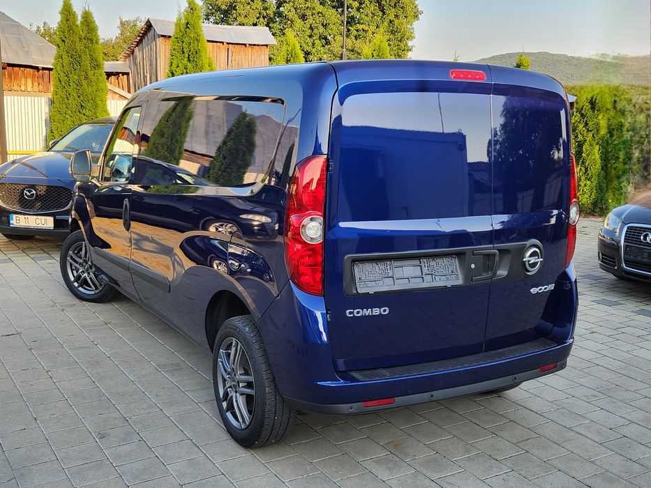 Opel Combo,maxi, 1.3 diesel, Anul 2015, Ac, Navi, Senzori parcare, TBI