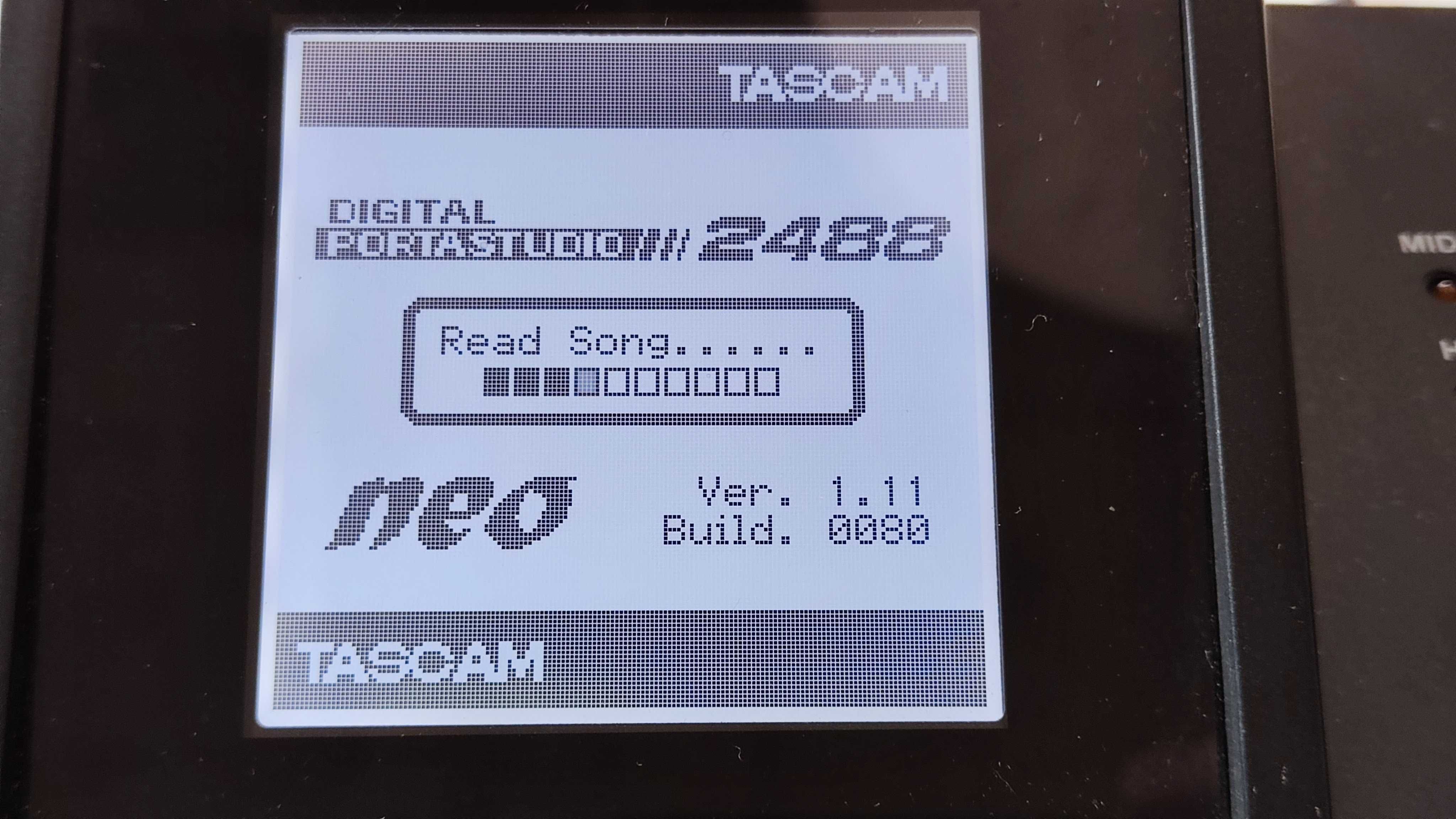 Vand Tascam 2488neo 24-track, 24-bit MultiTrack Recording Workstation
