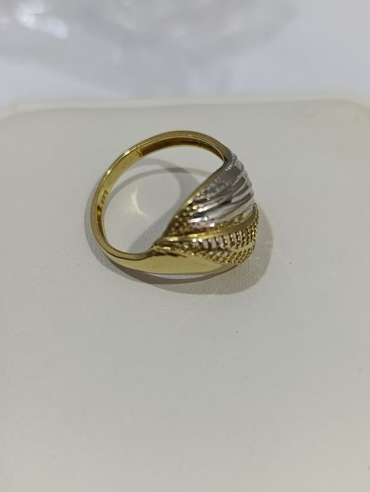 Тилла узук, проба 585, вес 2,35 размер 18