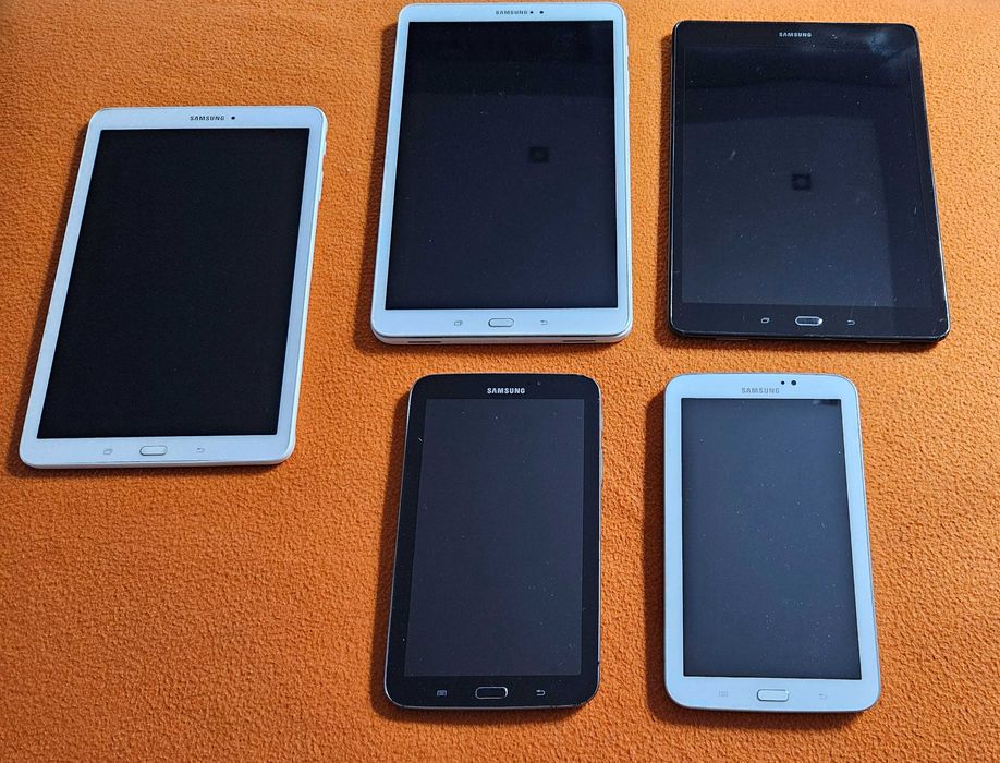 Tablete samsung defecte pt display si piese