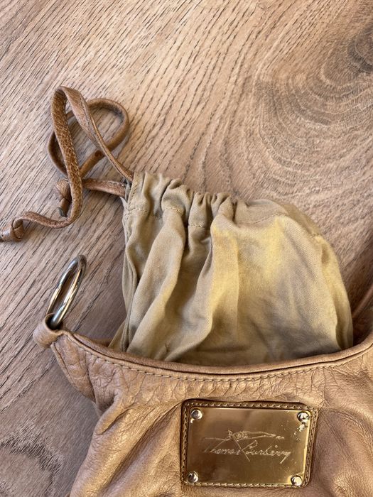 Оригинална чанта Burberry.