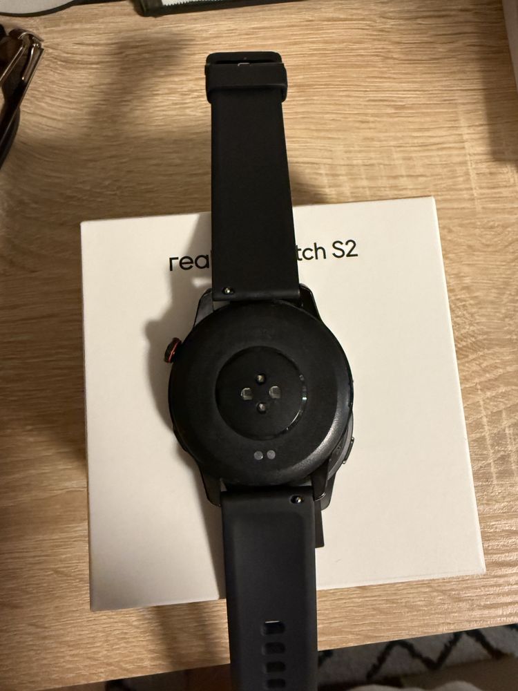 Смарт часовник Realme Watch S2