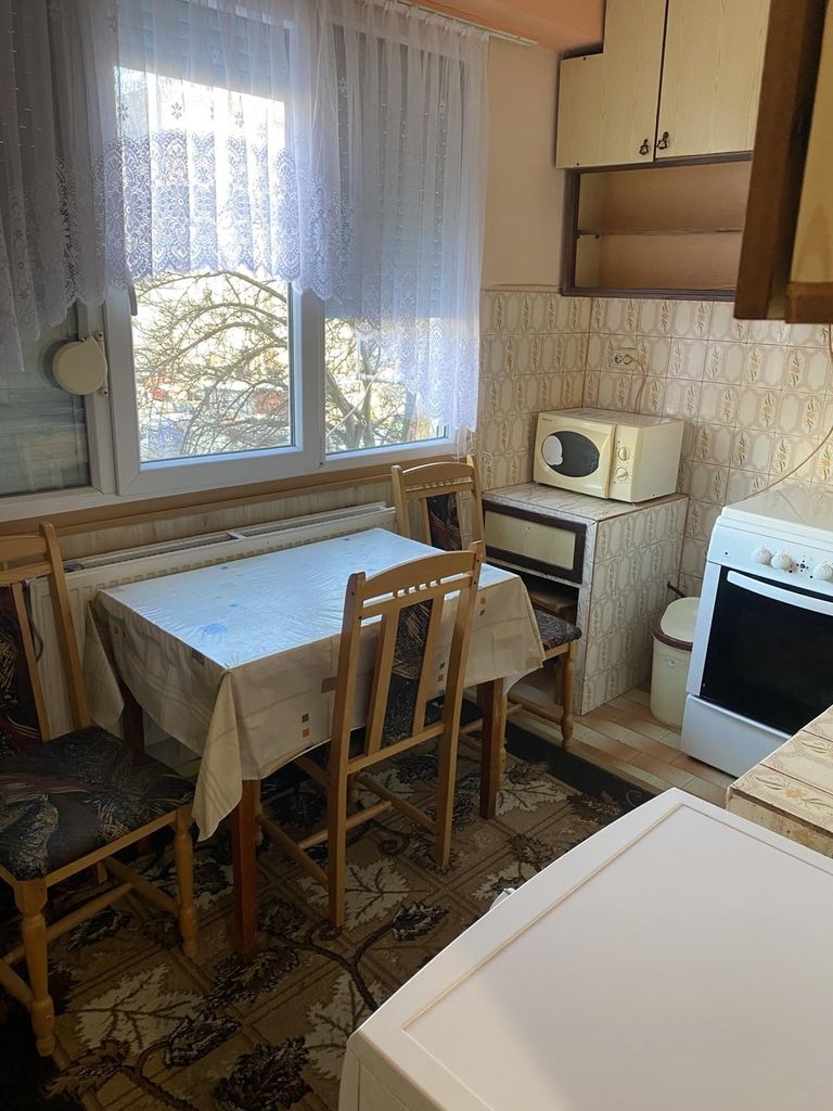 Дава се под наем Двустаен апартамент в Ловеч, Младост - 62 кв.м за 204 € - Снимка #4