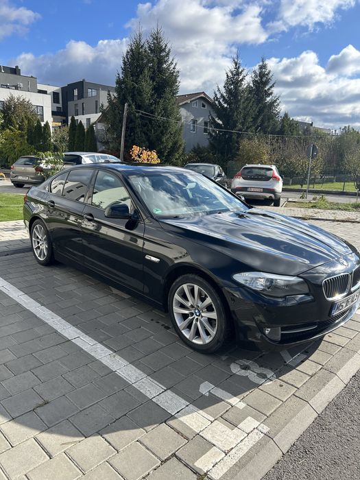 BMW Seria 5 Limuzina