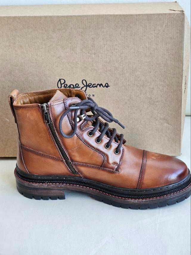 Продавам чисто нови мъжки зимни боти Pepe Jeans 
 - размер 42
