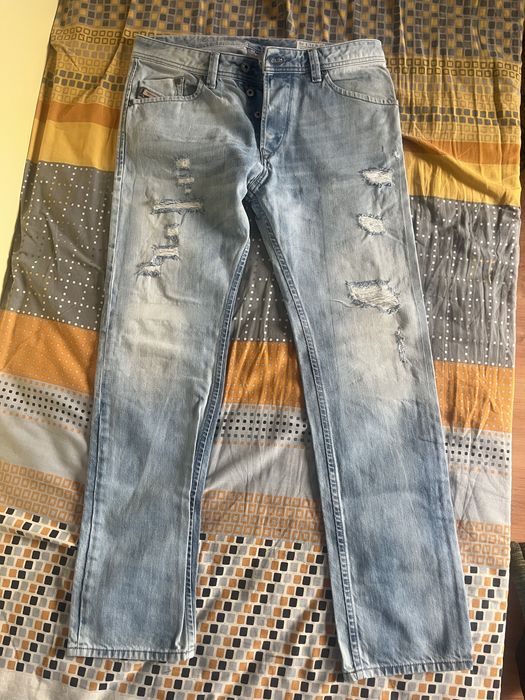 Италиански дънки DIESEL DARRON regular slim - tapered. РАЗМЕР W31 L30