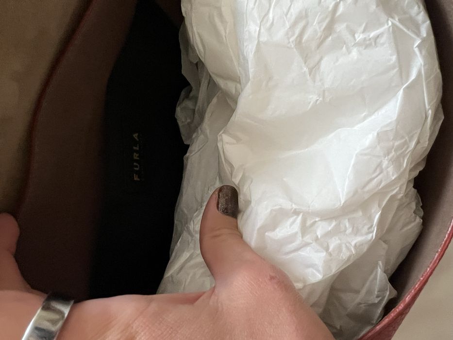 Чанта Furla като нова