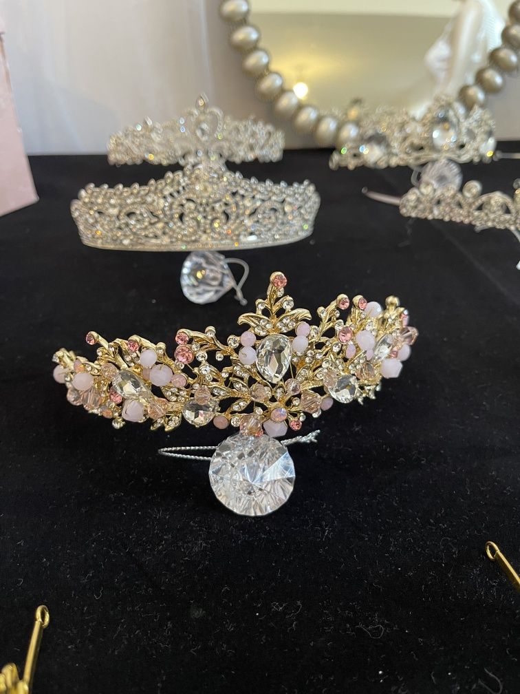 Diademe si coronite