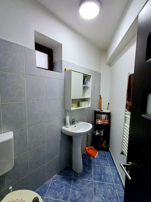 Propietar Vând apartament 3 camere la 200m de metrou Dimitrie Leonida