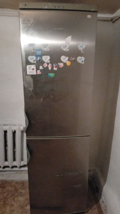 Сатам холодильник