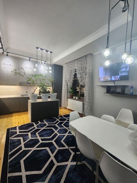 Kogon yolida, Issiknon atrofda, 6sotkli 5xonalik,shikarniy kottej soti