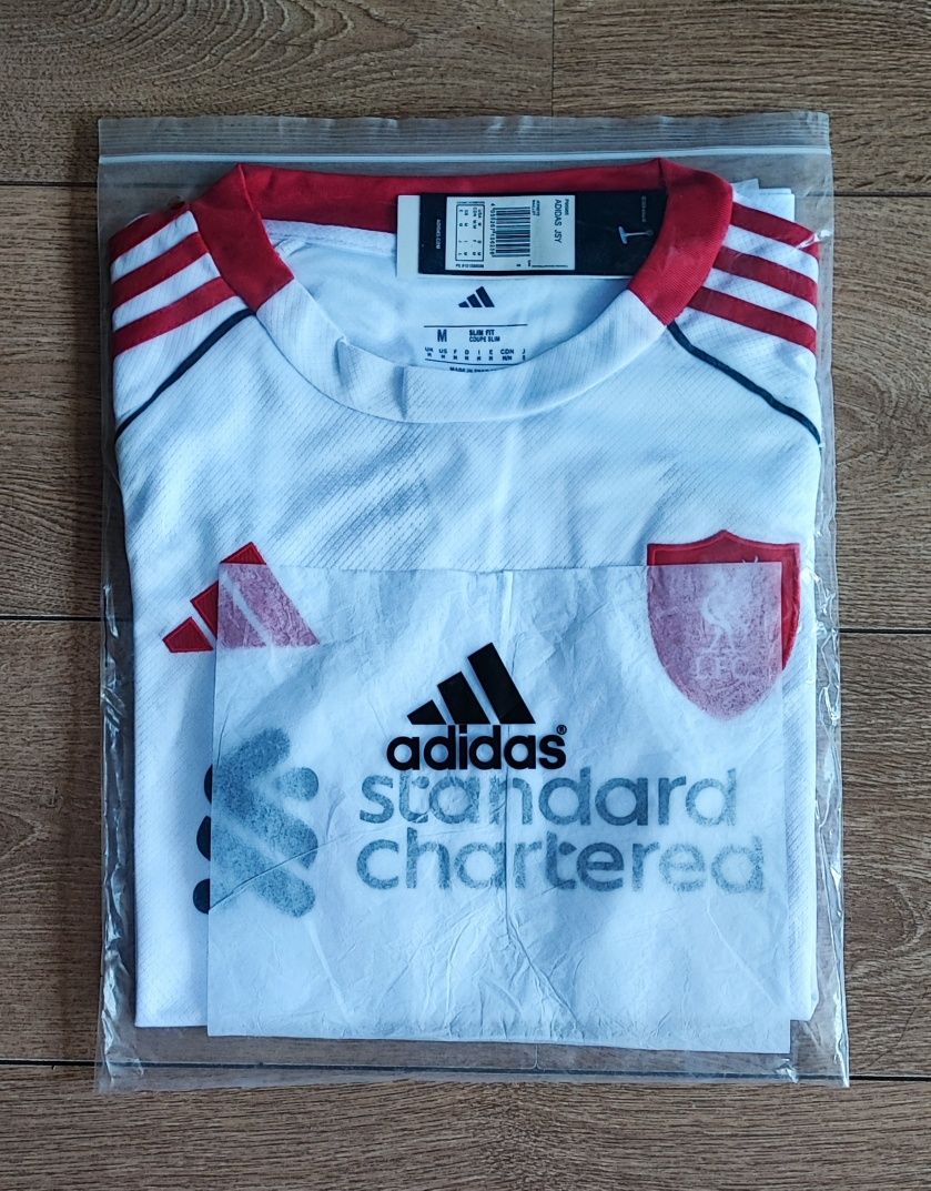 Liverpool 2025/26 kit