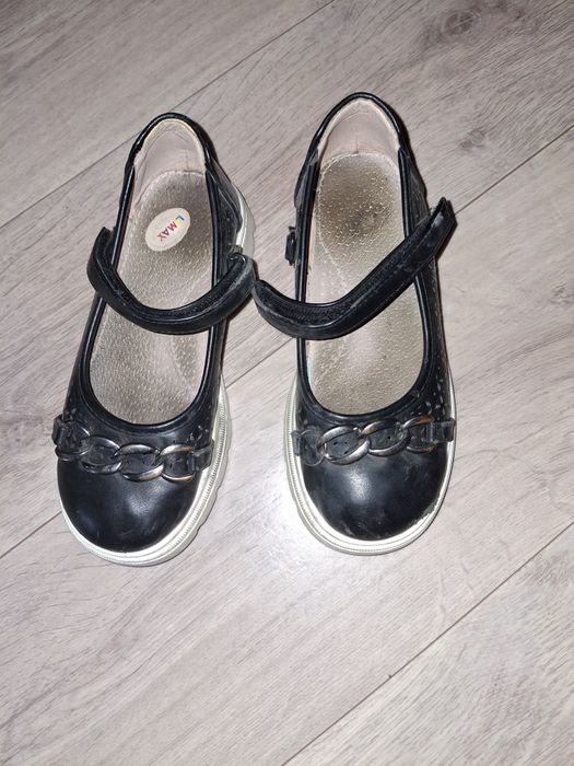 Отдам туфли бесплатно