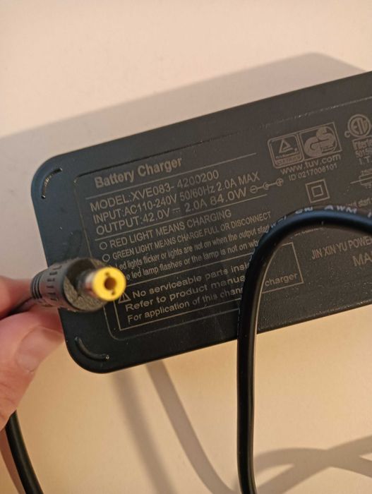 Зарядно за електрически велосипед 42V