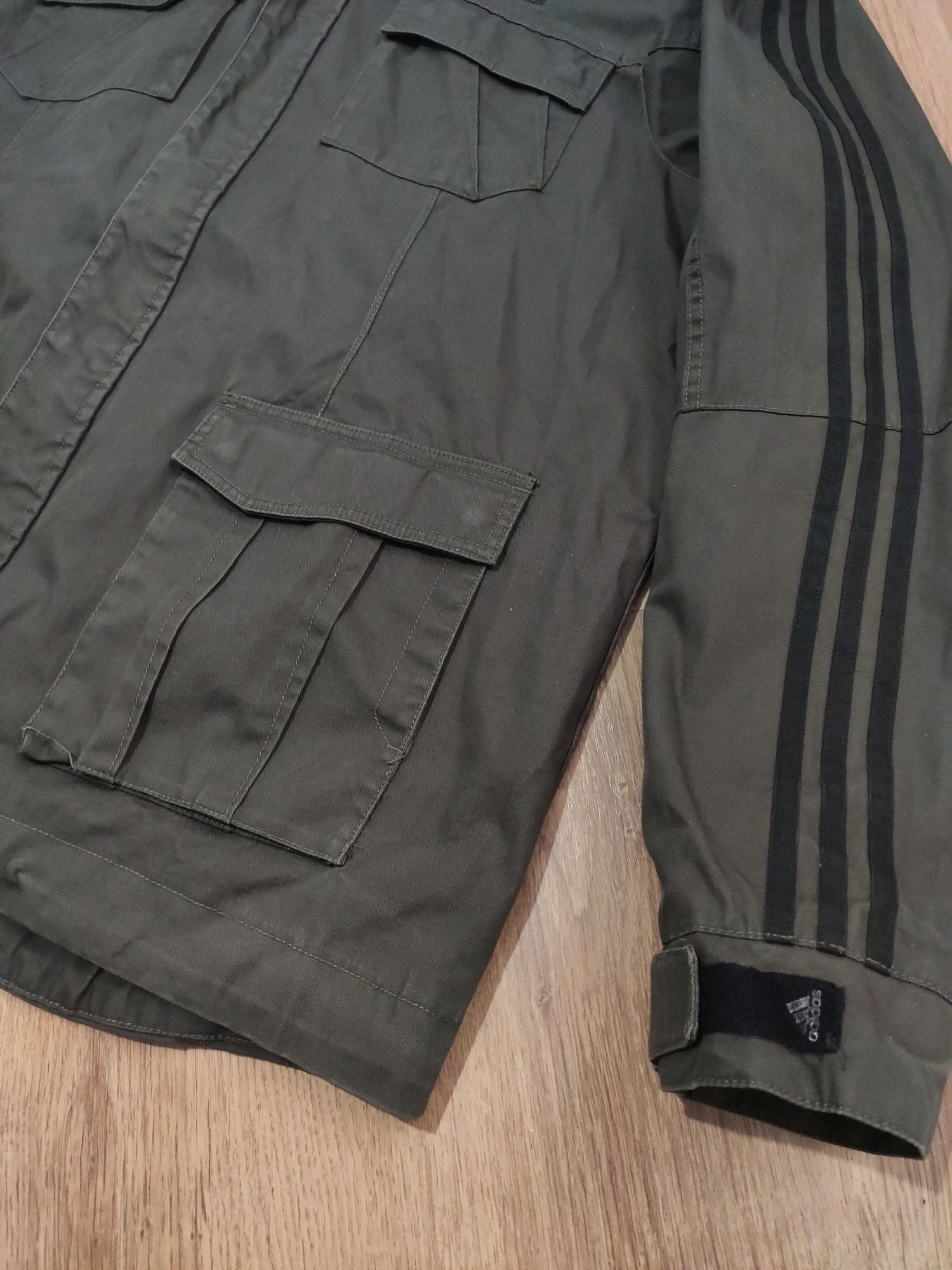 Geaca Adidas model militar mărimea XXL