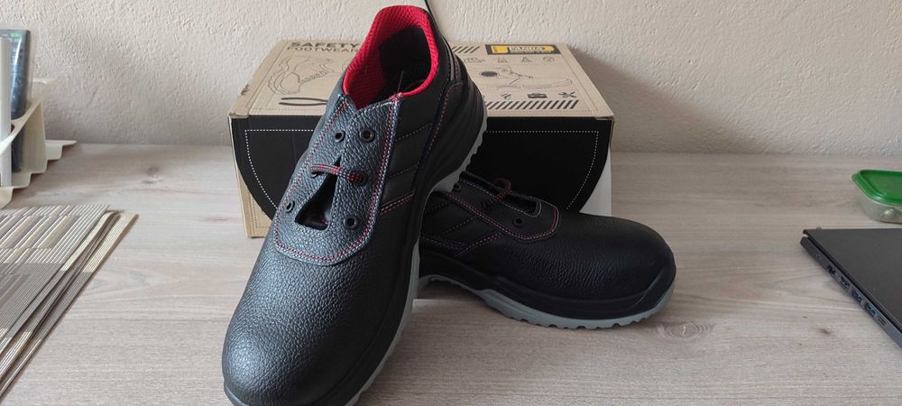 Работни обивки Panda