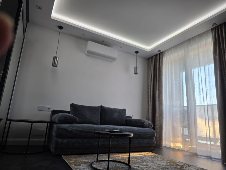 Garsoniera de închiriat!