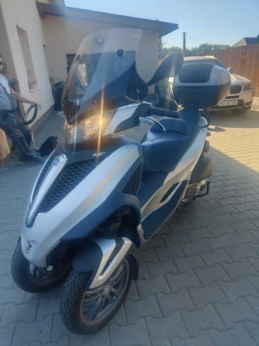 Vând Piaggio MP3 Automata (cat B)
