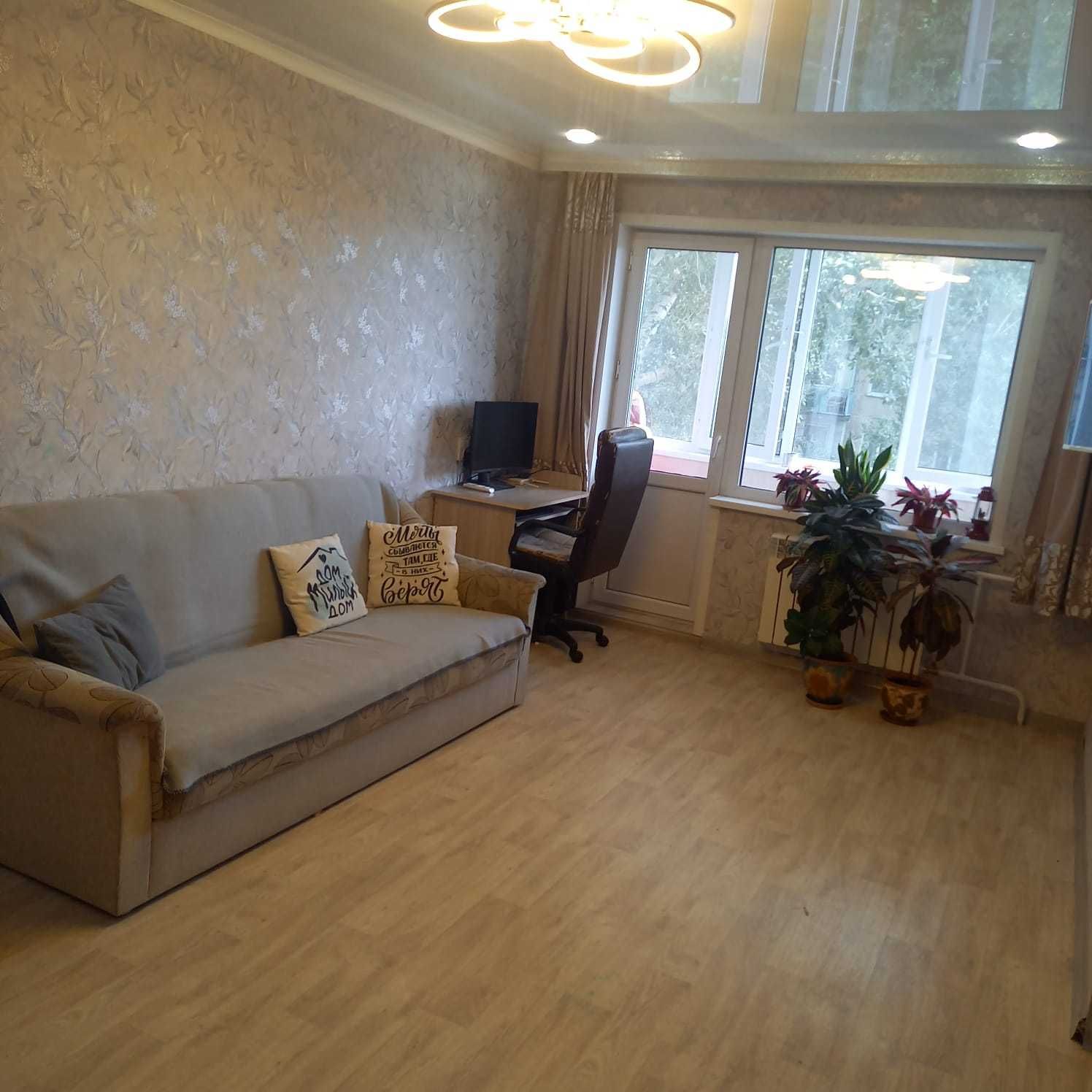 Продам 3 комн.квартиру на 1 микрорайоне