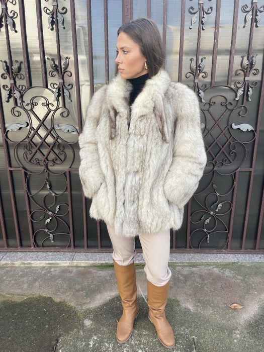 Haina din blana naturala de vulpe polara