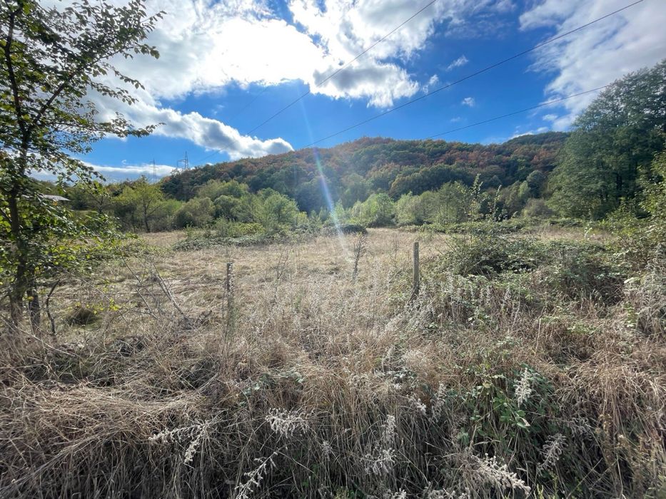 Parcele de teren intravilan în localitatea Eșelnița, strada Aninilor