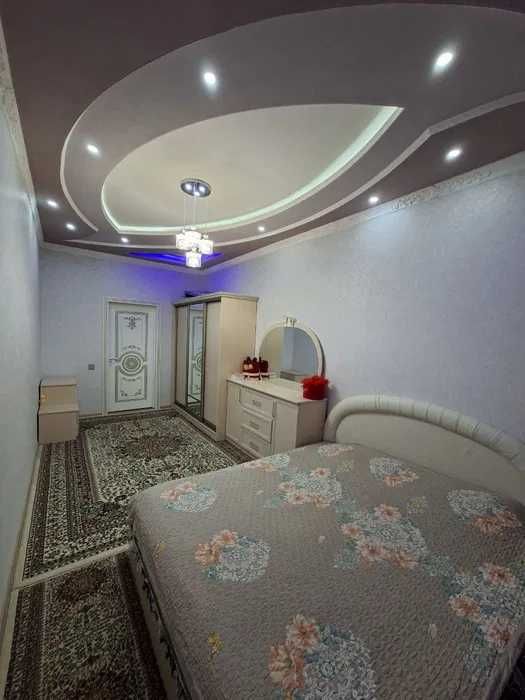 Янги домдан 3 хонали 3 каватдан квартира сотилади ГУВД