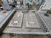 Doua locuri de veci in cimitirul Armenesc din Braila