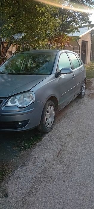 Bara fata.faruri.haion carlig remorca portiere .motor.cutie vw polo
