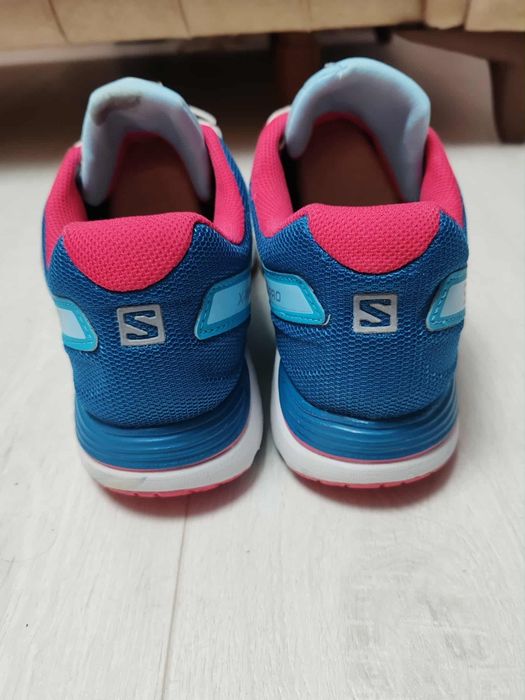 Pantofi sport Salomon Wind Pro W