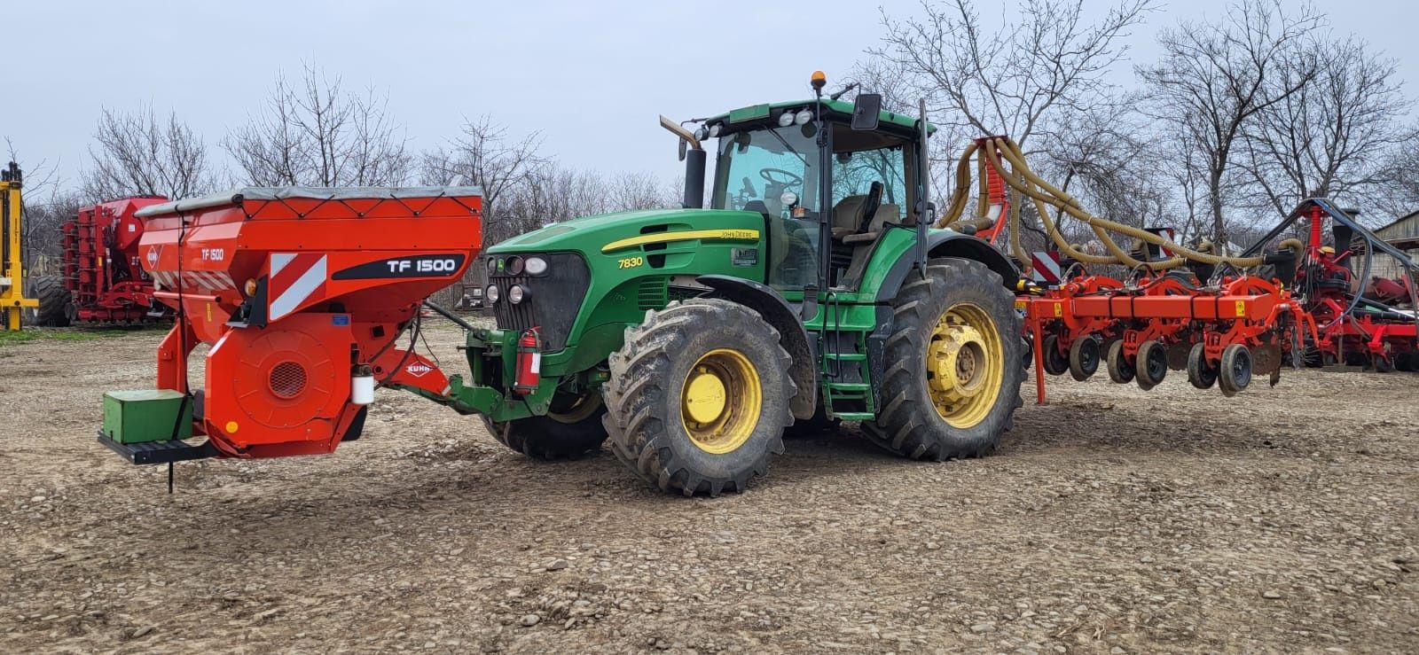 KUHN STRIGER Strip till benzi porumb floare soia