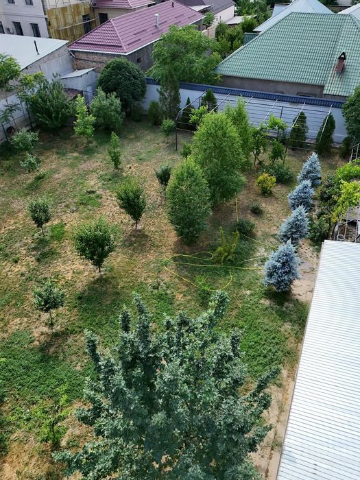 Благоустроенный 2-х этажный дом в микрорайоне "САМАЛ-1".