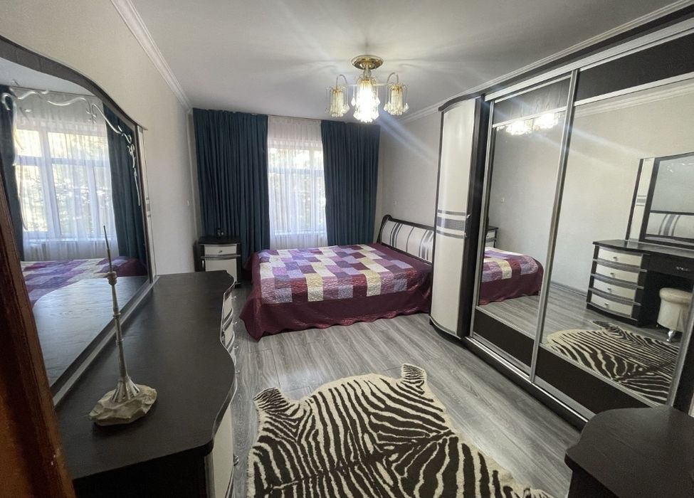 Юнусабад Шахристанская,  ул. Чинабад,  3/3/4, 75000у.е