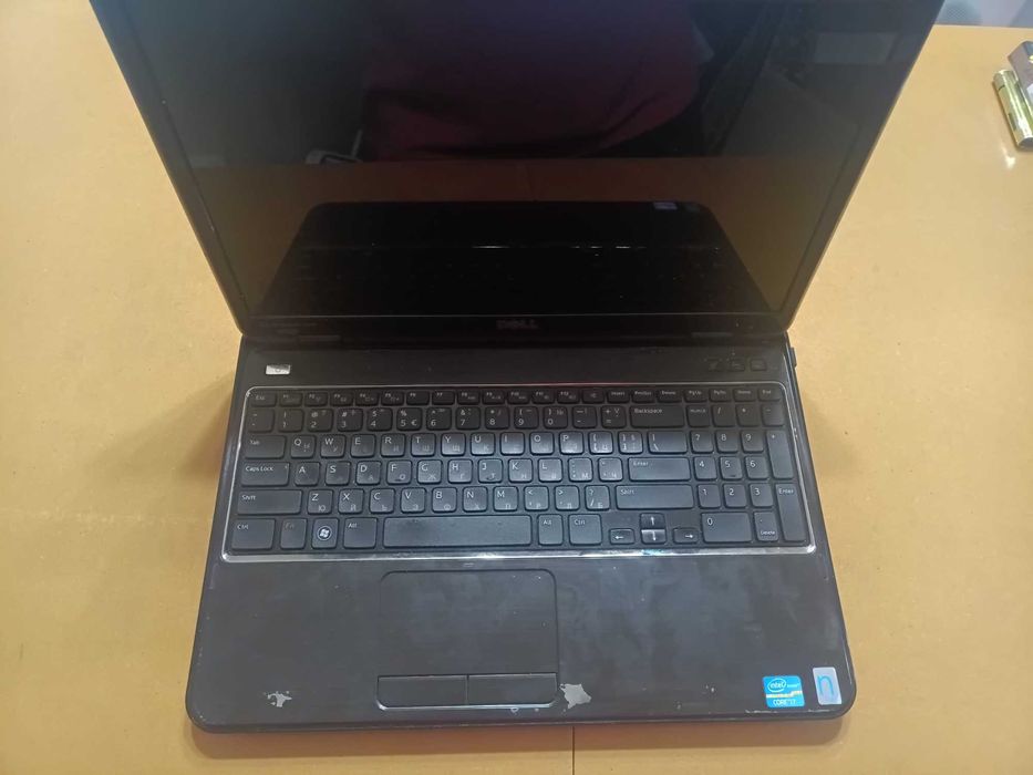Лаптоп за части Dell