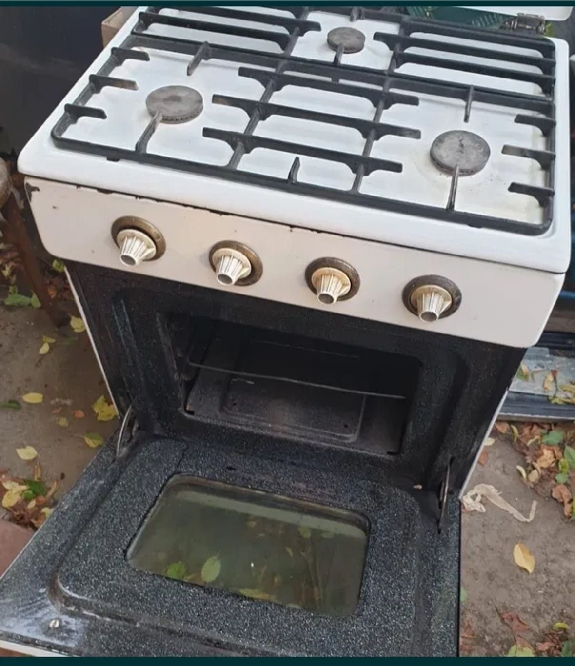 Set electrocasnice aragaz și frigider