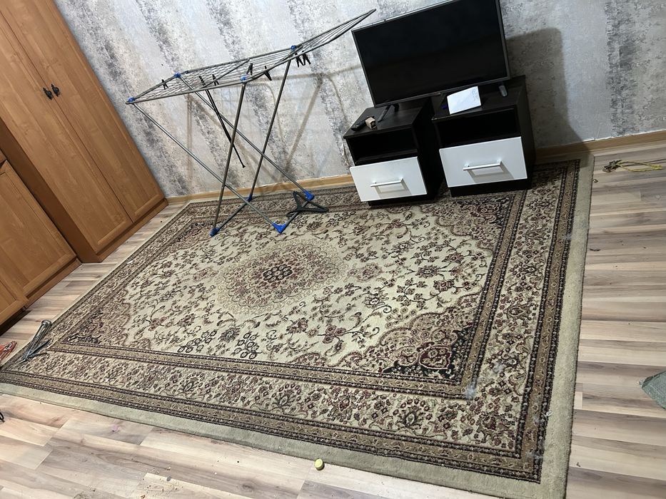 Отдам ковер бесплатно