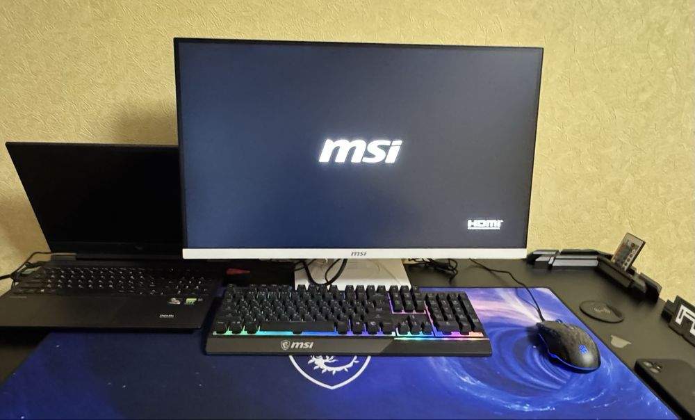 Монитор MSI MAG 274QRFW белый