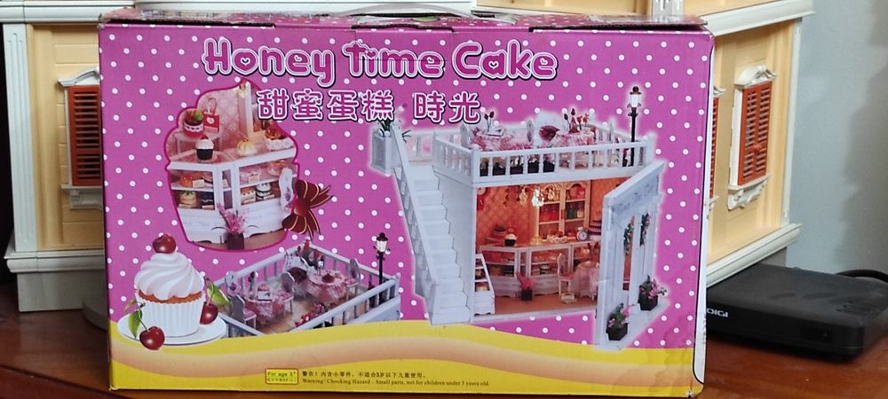 Kit de constructie DIY cofetarie cu terasa