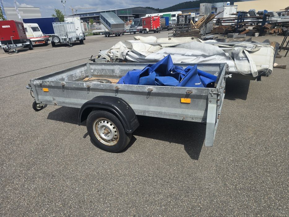 Vand remorci de la 750kg-3000kg aduse din Germania