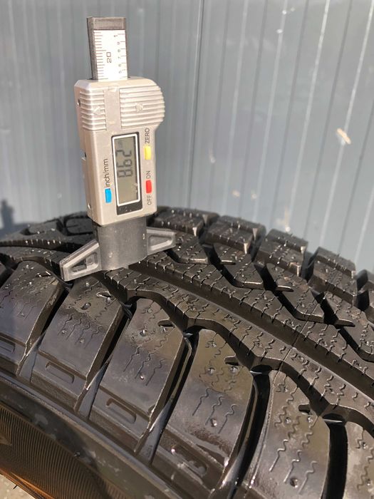 Set 2 anvelope iarna Yokohama 205 65 R15, dot 1906, 8.62mm