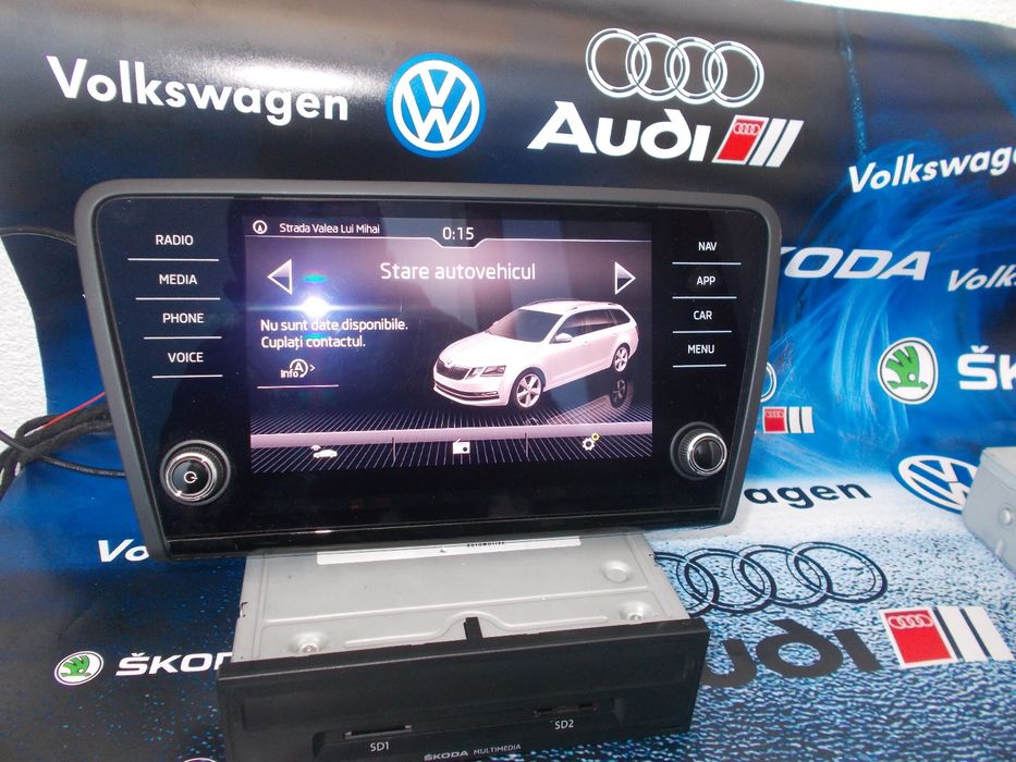 Vând navigație mib2 display unitate LCD Octavia 3