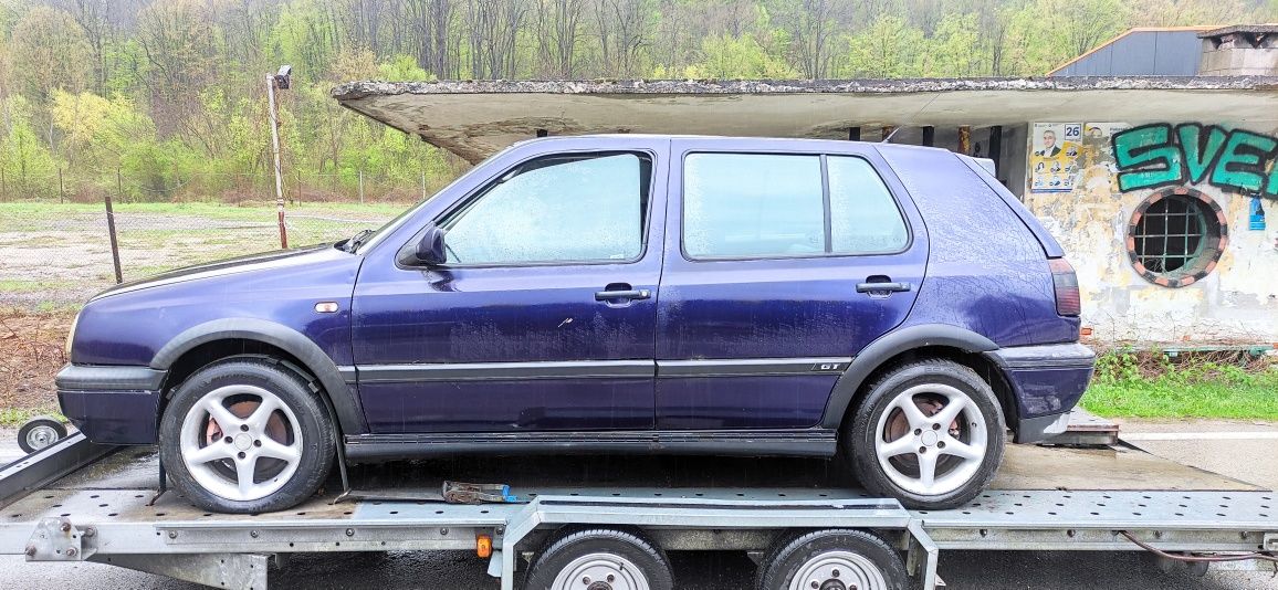 VW Golf 3 1.6 101 коня на части