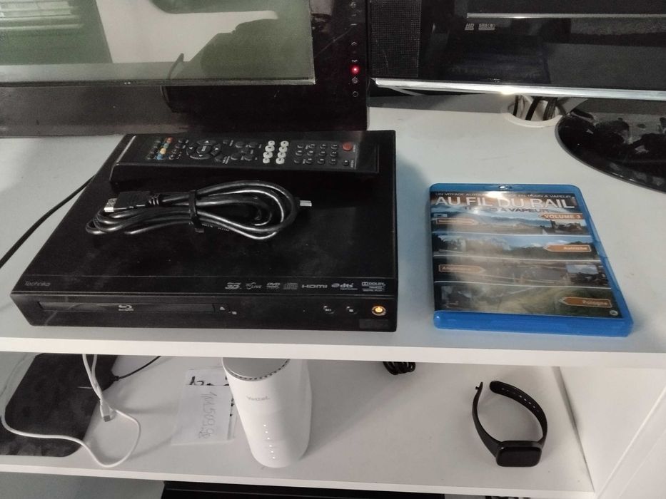 страхотен и качествен 3D блу рей плеър изгодно-нов внос от Англия