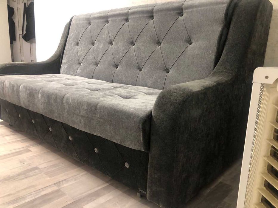 Отдам даром диван