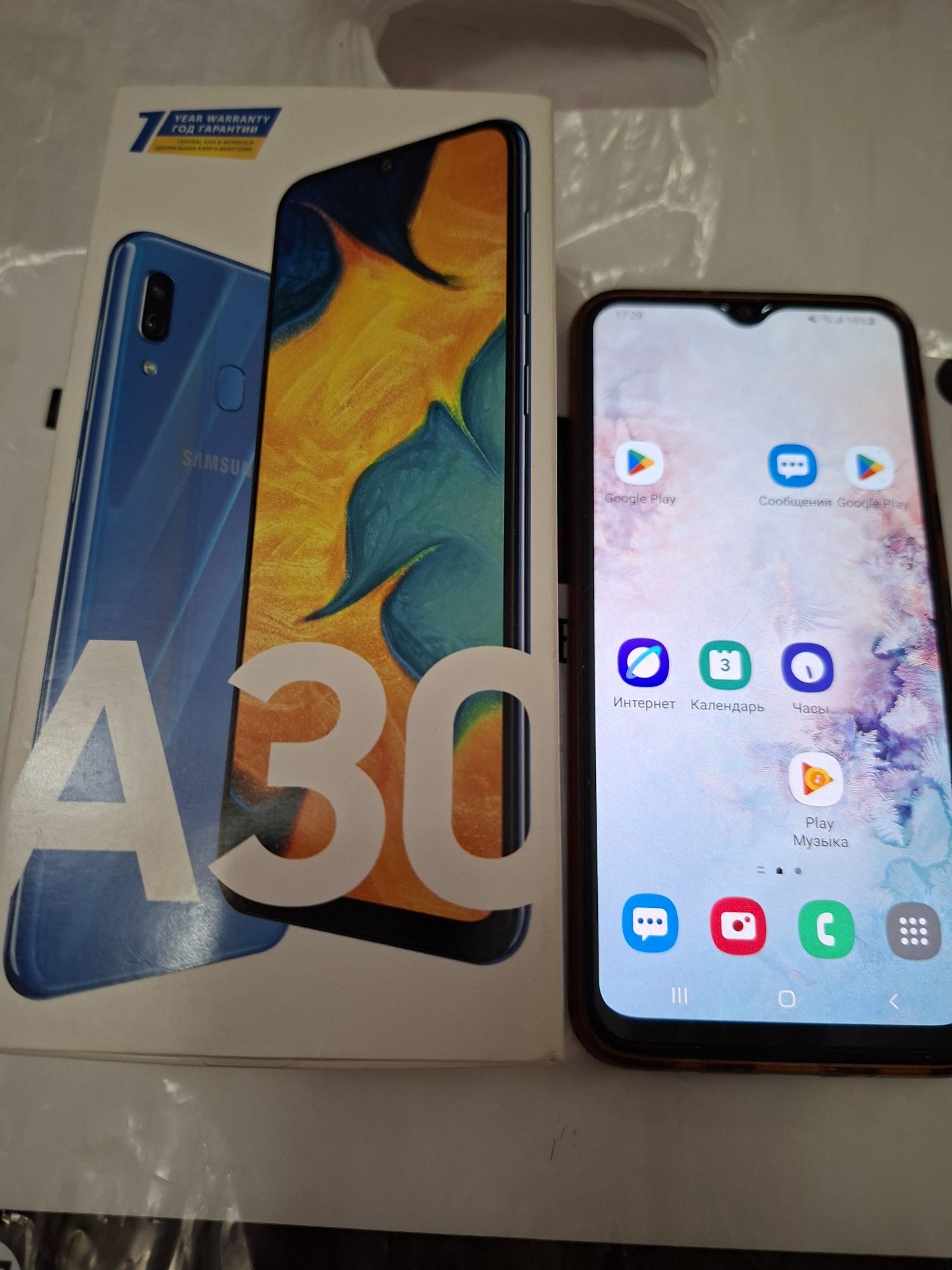 Samsung A 30 в отличном состоянии использовали мало